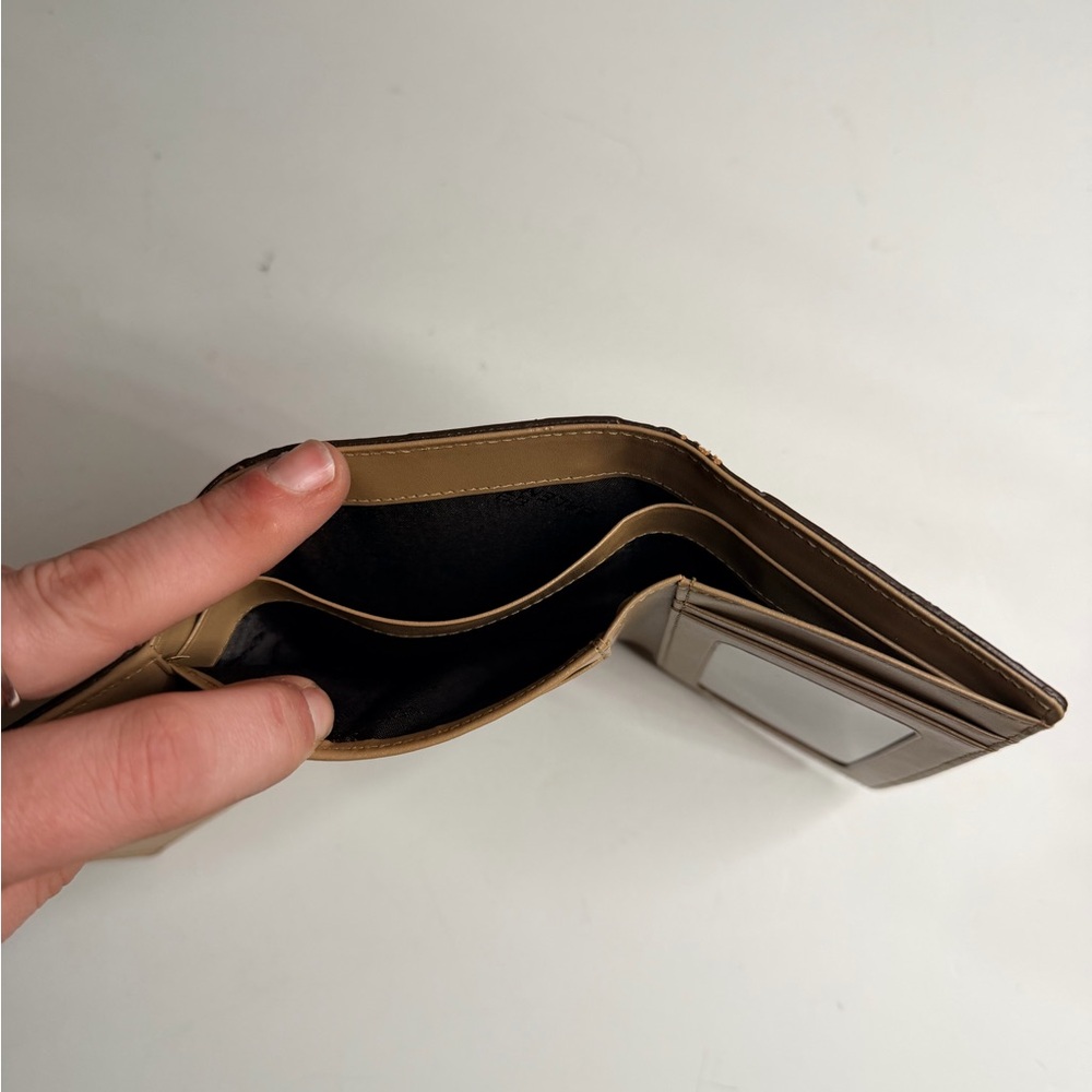 Balenciaga Tan Croc-Embossed Wallet - Picture 8 of 8